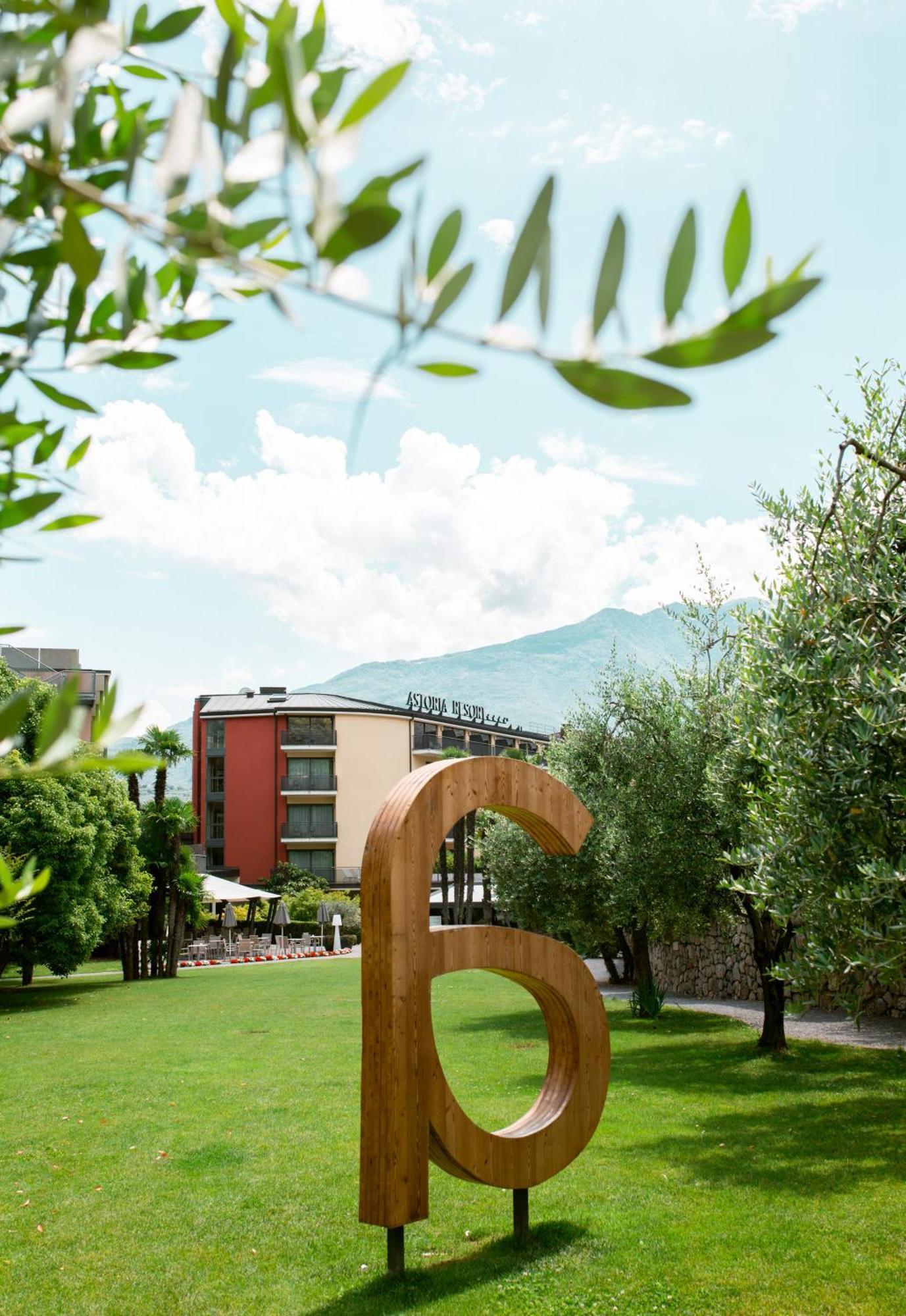 Astoria Resort Riva del Garda Dış mekan fotoğraf